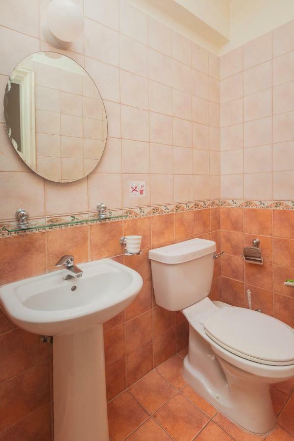 Thekla Court Apartment Polis ภายนอก รูปภาพ