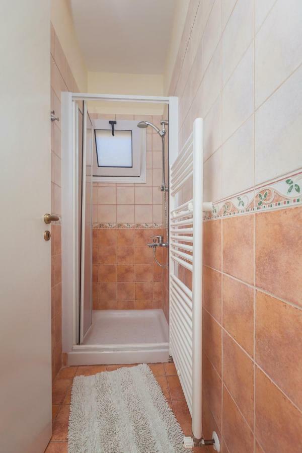Thekla Court Apartment Polis ภายนอก รูปภาพ