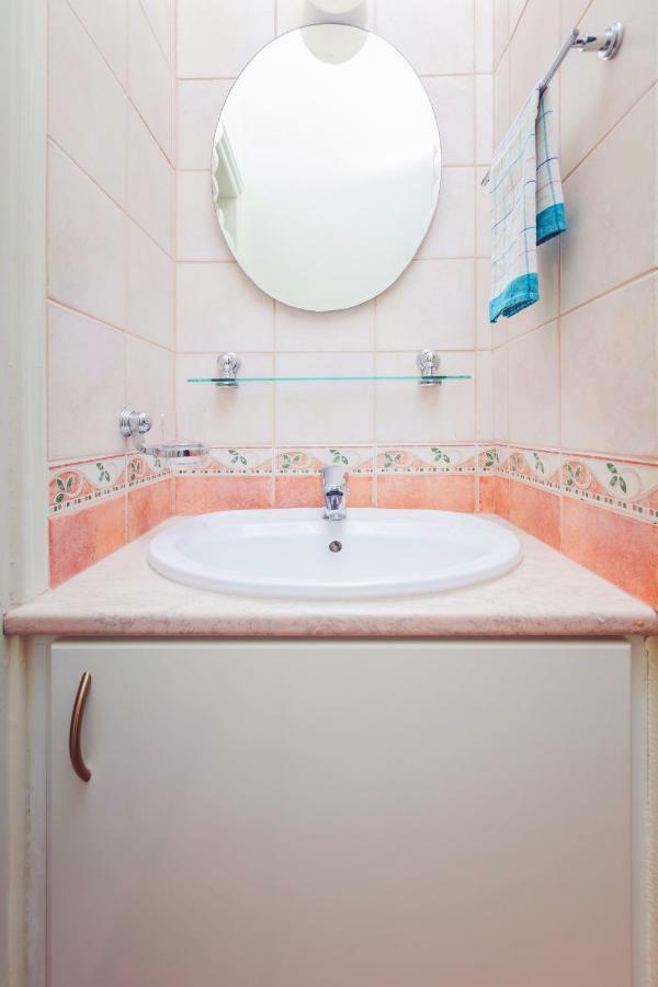 Thekla Court Apartment Polis ภายนอก รูปภาพ